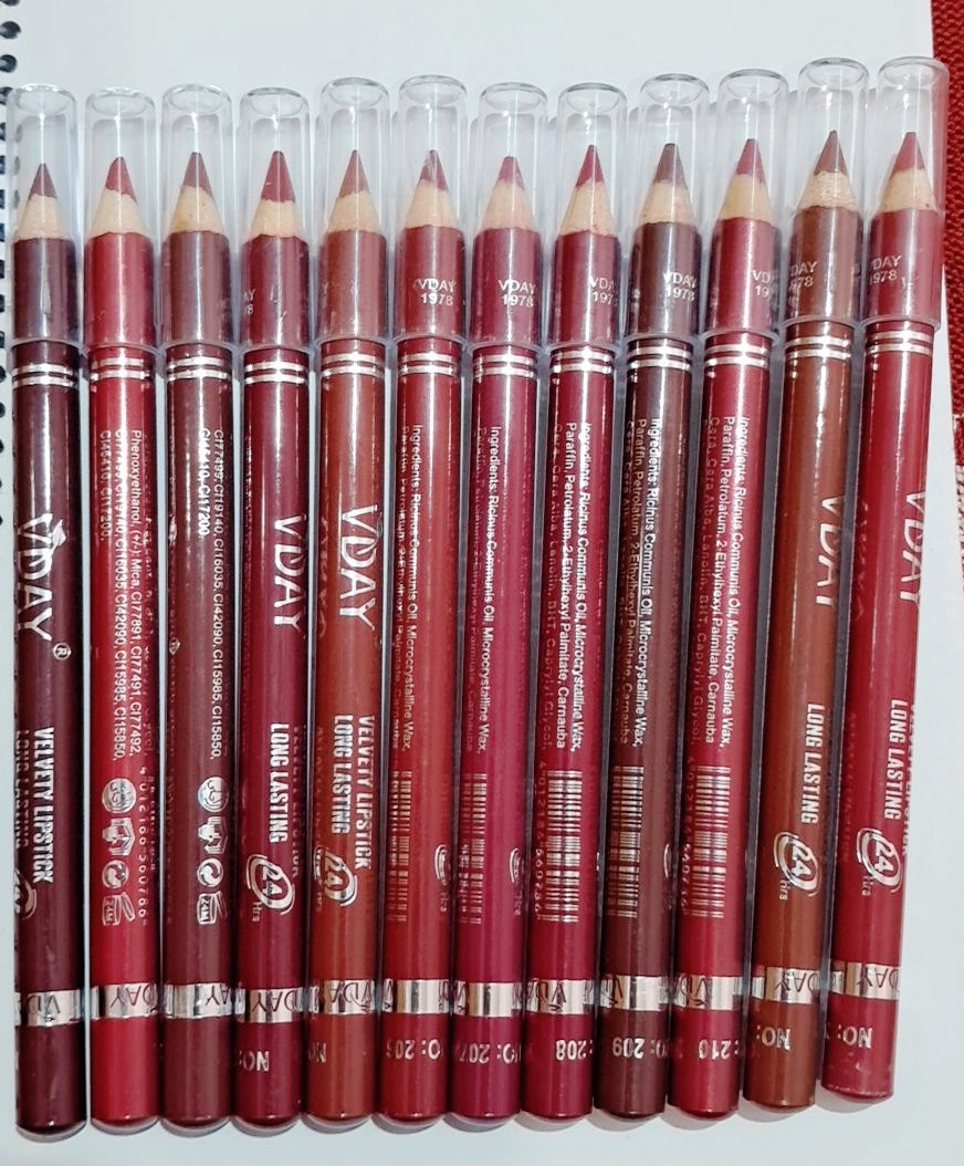 رژ مدادی ویدای vday